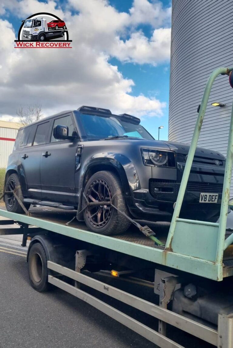 range rover defender recoverd by wick recovery in london